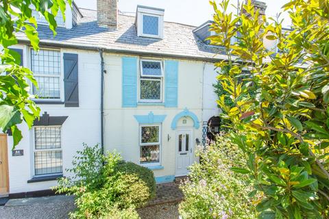 Harbour Street, Whitstable, CT5 3 bed semi