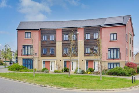 Dramsell Rise, St. Neots PE19 3 bed townhouse for sale