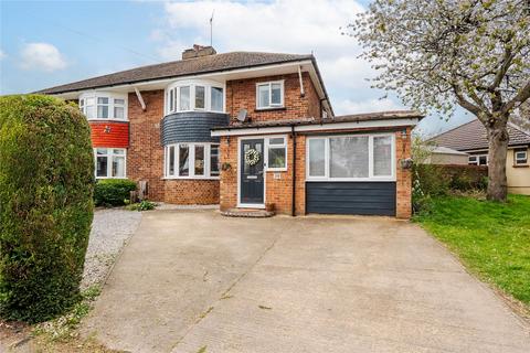 St Catherines Avenue, Milton Keynes MK3 3 bed semi