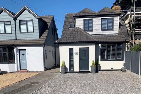 MERTON AVENUE, PORTCHESTER 2 bed semi