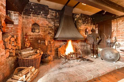 Tanhouse Lane, Peasmarsh, Rye, East... 5 bed character property for sale