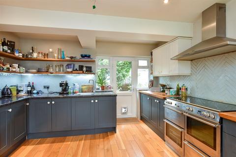Carden Crescent, Brighton BN1 3 bed semi