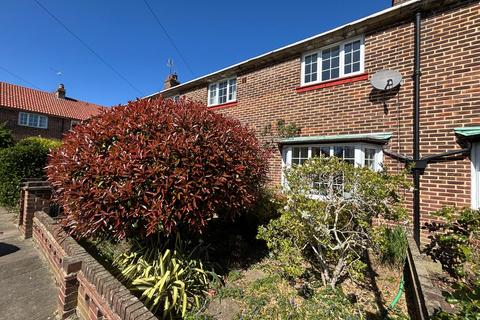 Buckingham Road, Richmond, TW10 3 bed terraced house for sale