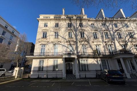 Flat 3, 117 Westbourne Terrace... 2 bed flat for sale