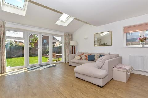 Seymour Drive, Marden, Tonbridge, Kent 4 bed detached house for sale