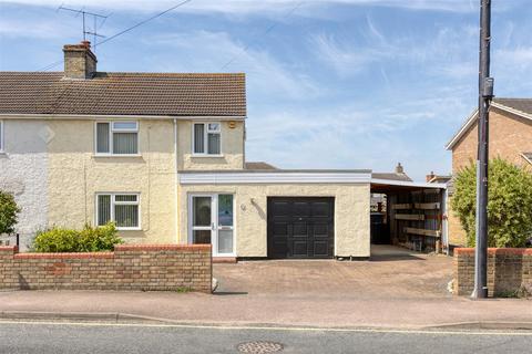House Lane, Arlesey, SG15 6XU 3 bed semi