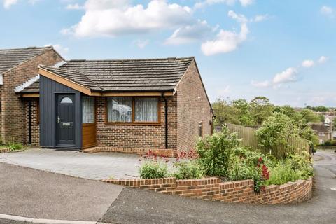 Central Hythe 2 bed semi