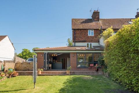 Pell Green, Wadhurst 4 bed semi