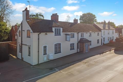 Swan House, Newbold Verdon, LE9 6 bed link detached house for sale