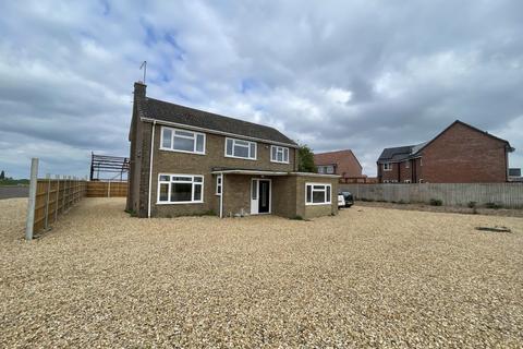James Road: Crowland 3 bed detached house for sale