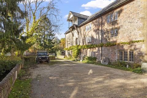 Maiden Newton, Dorchester, Dorset 3 bed semi