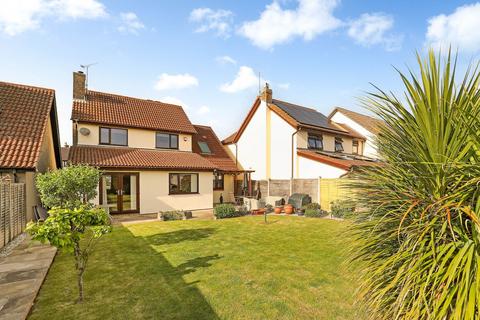 Garstons Close, Bristol BS40 4 bed detached house for sale