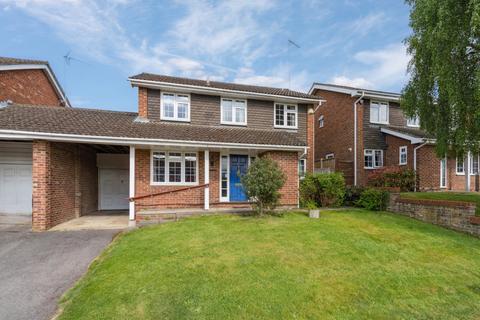 Deanacre Close, Chalfont St. Peter... 4 bed detached house for sale