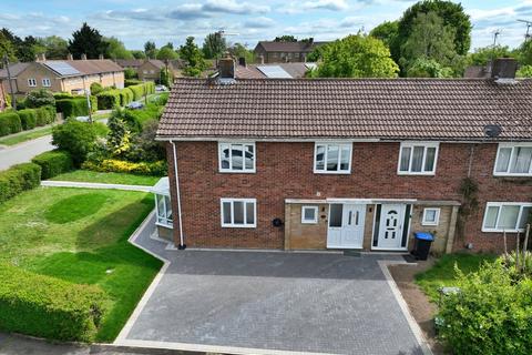Lowerfield, Welwyn Garden City, AL7 3 bed end of terrace house for sale