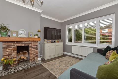Mill Lane, Maidstone ME17 3 bed semi