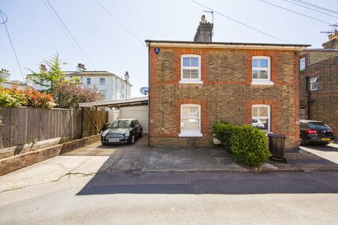 Sheffield Road, Southborough 3 bed semi