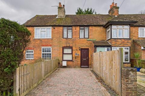 Tile Kiln Lane, Leverstock Green, HP3 2 bed terraced house for sale