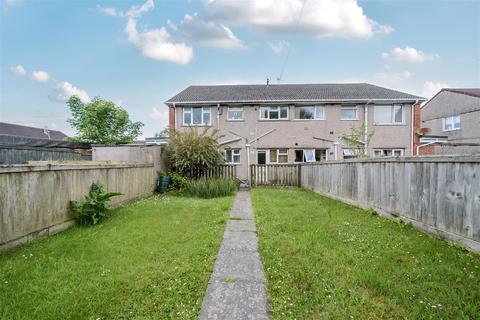 Hawthorne Avenue, Gorseinon 2 bed flat for sale