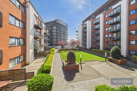 Mistral, Channel Way, Southampton 2 bed apartment for sale