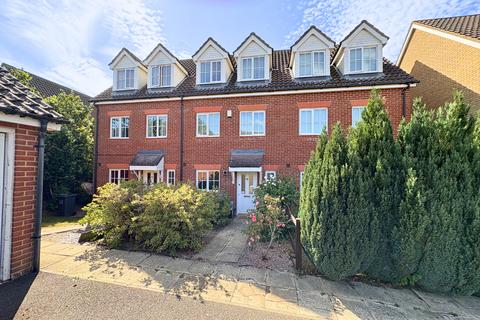Guernsey Way,  Ashford, TN24 3 bed townhouse for sale