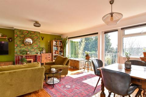 Bramble Rise, Brighton BN1 3 bed semi