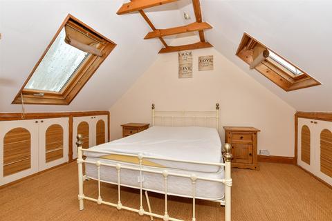 Collier Street, Tonbridge, Kent 3 bed terraced house for sale