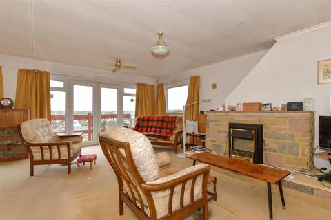 Queenborough Drive, Minster