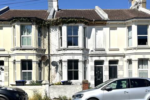 128 Tarring Road, Worthing, BN11 4HA 4 bed terraced house for sale