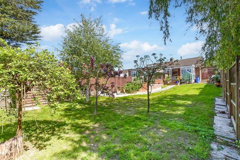 Wayside Avenue, Tenterden, Kent 2 bed semi