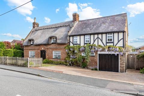 New Street, Canterbury 4 bed detached house for sale