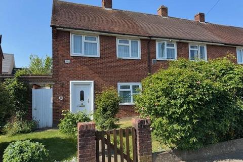 Arundel Road, Hounslow, Middlesex, TW4 2 bed end of terrace house for sale