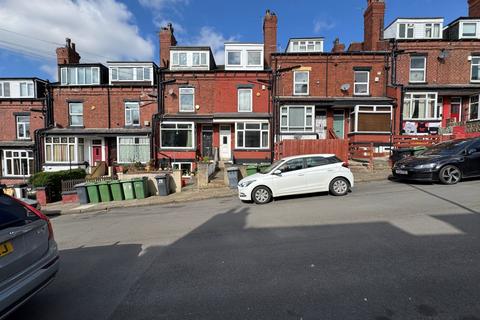 Elsham Terrace, Burley, Leeds, LS4 2 bed terraced house for sale