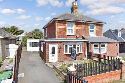 Green Lane, Sandown PO36 3 bed semi