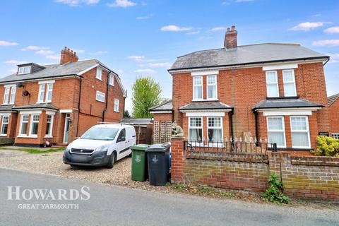 Bulmer Lane, Winterton