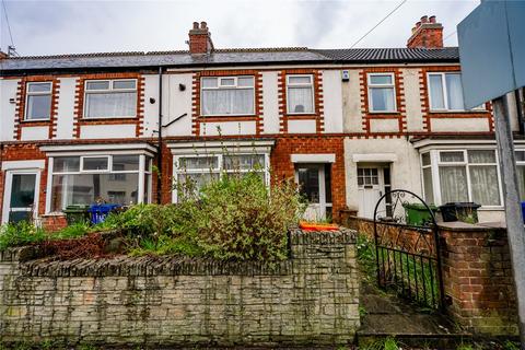 Corporation Road, Grimsby... 2 bed end of terrace house for sale
