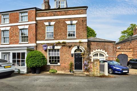 High Street, Moulton, Spalding, PE12 3 bed townhouse for sale