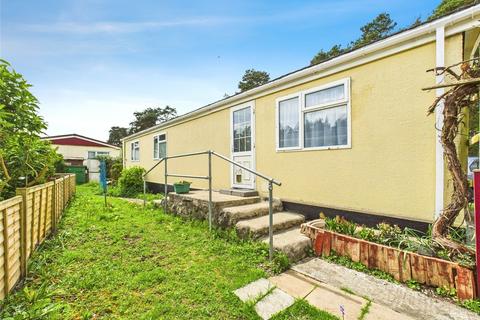 Pinelands Mobile Home Park, Padworth... 2 bed mobile home for sale