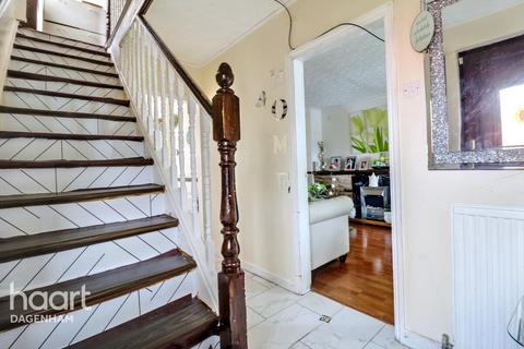 Sterry Road, Dagenham 3 bed end of terrace house for sale