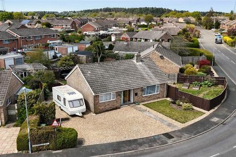 Northmoor 3 bed detached bungalow for sale