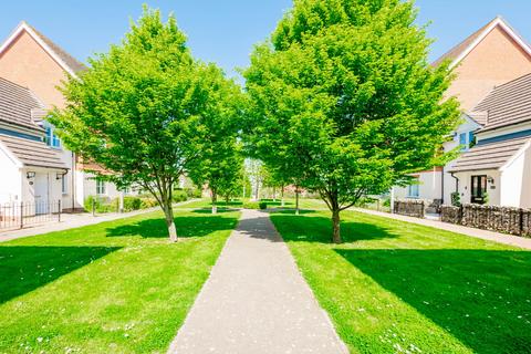 Baden Powell Close, Chelmsford CM2 2 bed flat for sale