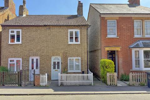 Duke Street, Aspley Guise MK17 2 bed semi