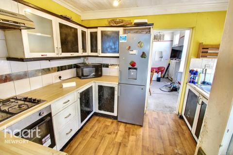 Cedar Road, Newport 3 bed terraced house for sale