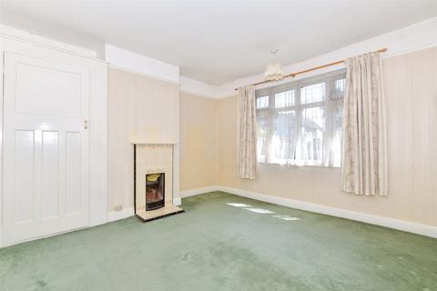 Loose Road, Maidstone ME15 3 bed semi