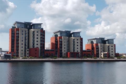 South Quay, Kings Road, Marina, Swansea 2 bed apartment for sale