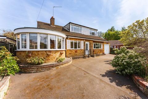 Thrigby Road, Filby 3 bed chalet for sale
