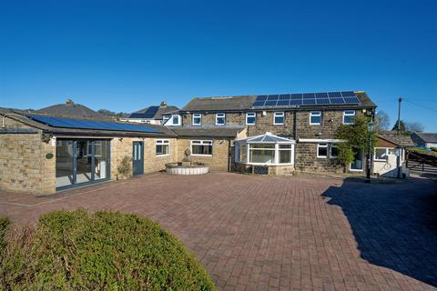 Harewood Hill, Oakworth, Keighley 8 bed detached house for sale