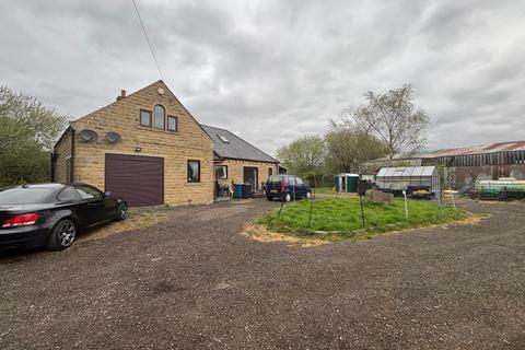 Carr House Lane, Hyde SK14 4 bed detached house for sale