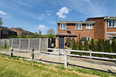 Makepeace Road, Northolt 3 bed end of terrace house for sale