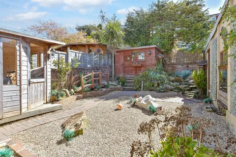 Mackie Avenue, Brighton BN1 4 bed semi