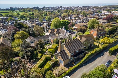 Church Road, Hythe, CT21 3 bed detached house for sale